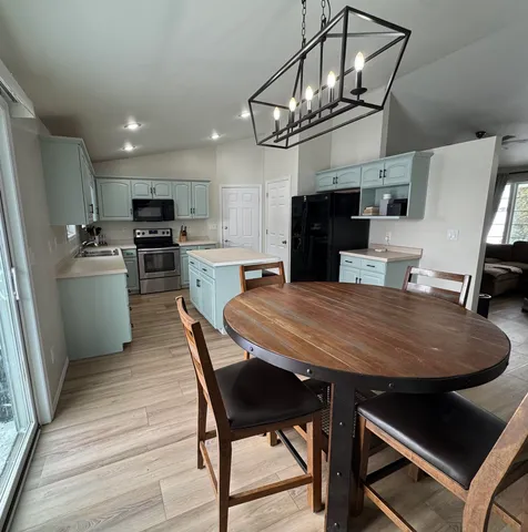 $424,900 | W6875 Hummock Drive, Greenville, WI 54942