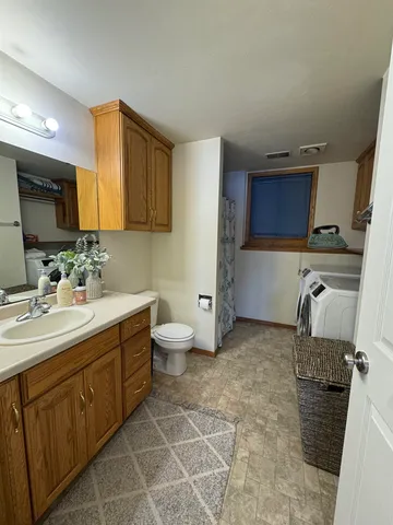 $424,900 | W6875 Hummock Drive, Greenville, WI 54942