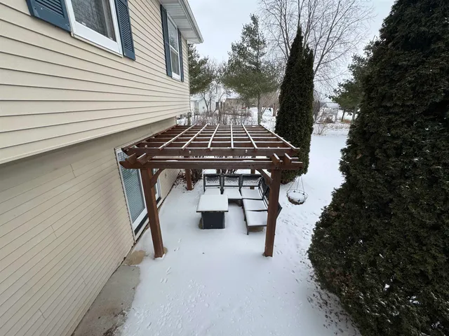 $424,900 | W6875 Hummock Drive, Greenville, WI 54942