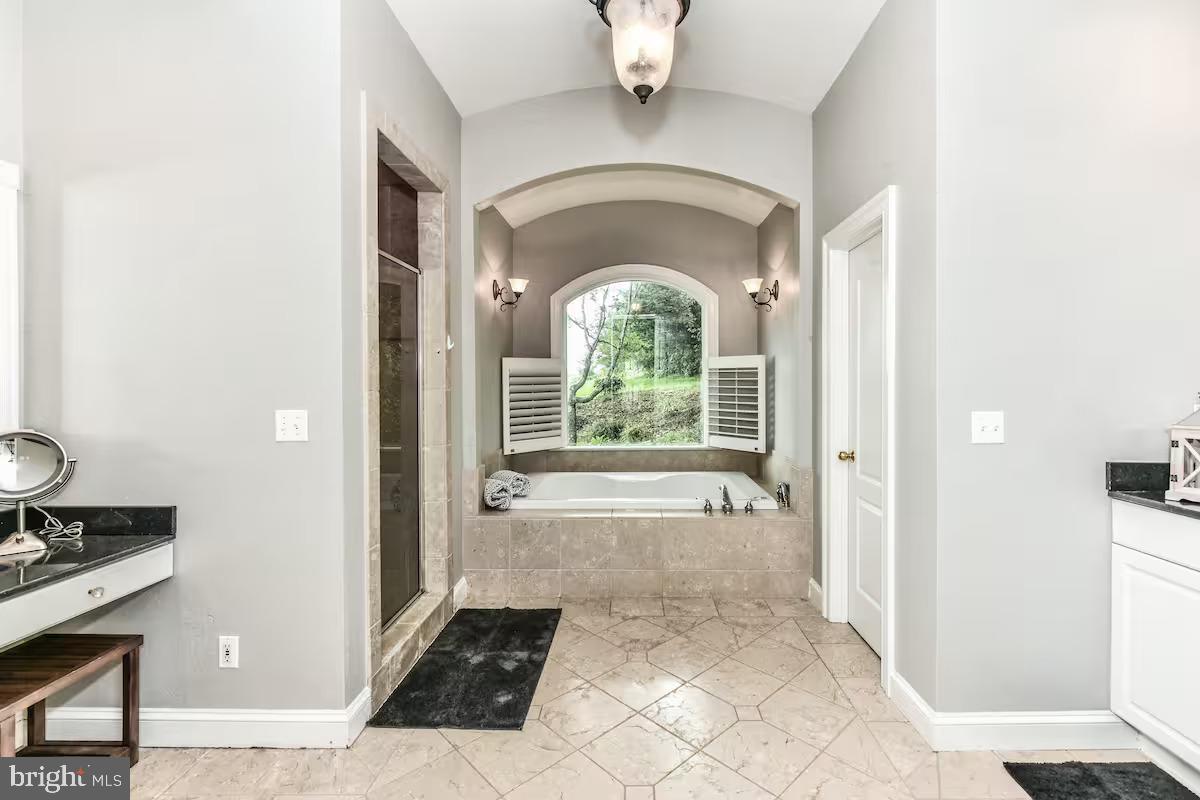 5501 Blue Valley Way Delaplane, VA 20144 - Photo 7 of 11