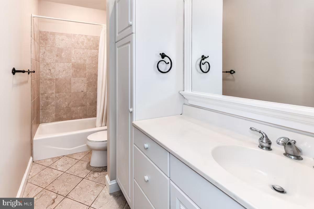 5501 Blue Valley Way Delaplane, VA 20144 - Photo 8 of 11