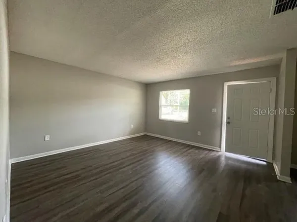 $1,300 | 2415 Idlewild Street, Lakeland, FL 33801