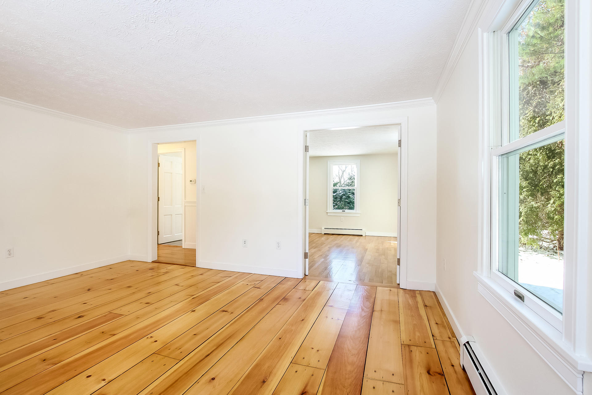 133 Braeside Road Falmouth, MA 02540 - Photo 6 of 26 005-Living_Room-5266319-medium