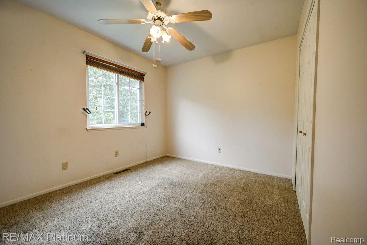 5341 Lobdell Road Fenton, MI 48430 - Photo 16 of 41 Gallery Image 16