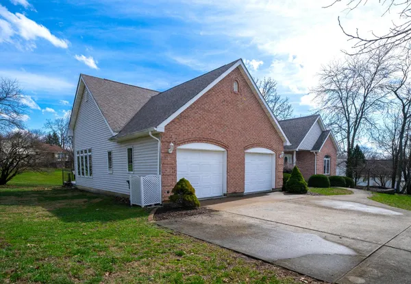 $545,000 | 20338 Cedarview Court, Lawrenceburg, IN 47025