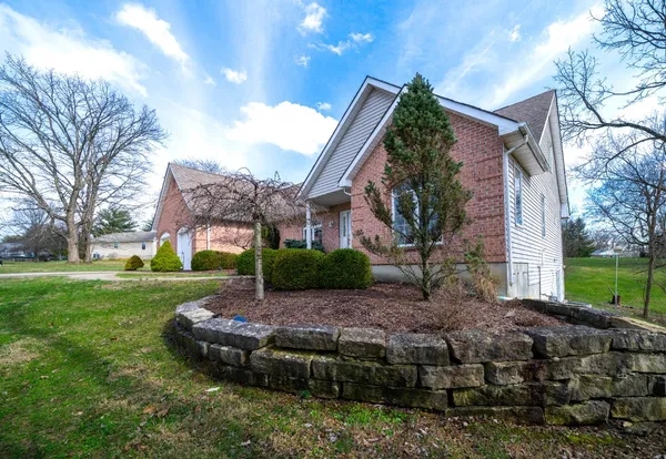 $545,000 | 20338 Cedarview Court, Lawrenceburg, IN 47025