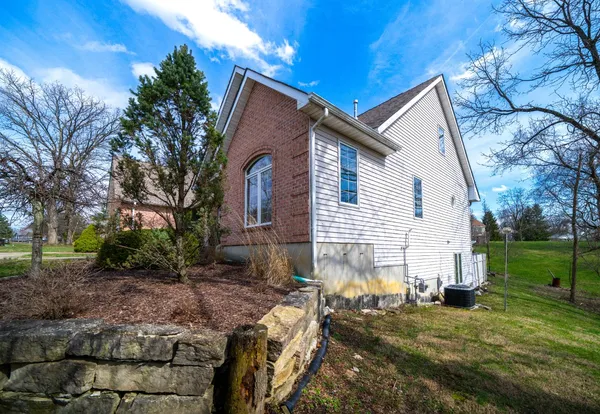 $545,000 | 20338 Cedarview Court, Lawrenceburg, IN 47025