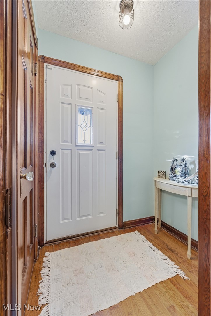 2333 South Taylor Road Cleveland, OH 44118 - Photo 3 of 47 Gallery Image 3