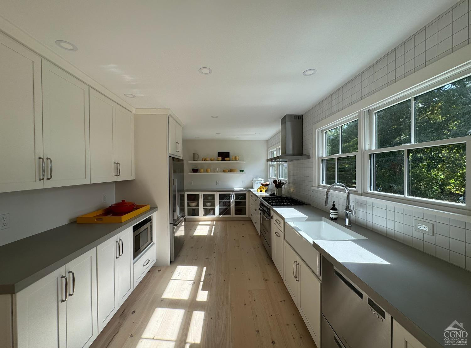 232 Schoolhouse Road Claverack, NY 12534 - Photo 12 of 42 Photo 12