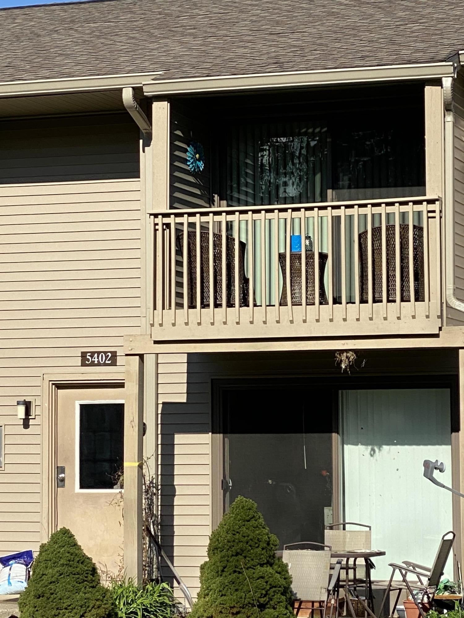 5402 Maple Ridge Road, Unit 36 Haslett, MI 48840 - Photo 3 of 13 IMG_2005
