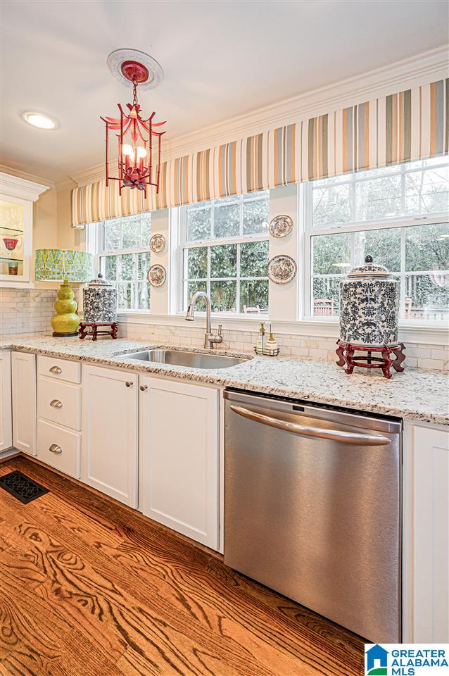 1811 Kensington Road Birmingham, AL 35209 - Photo 6 of 45