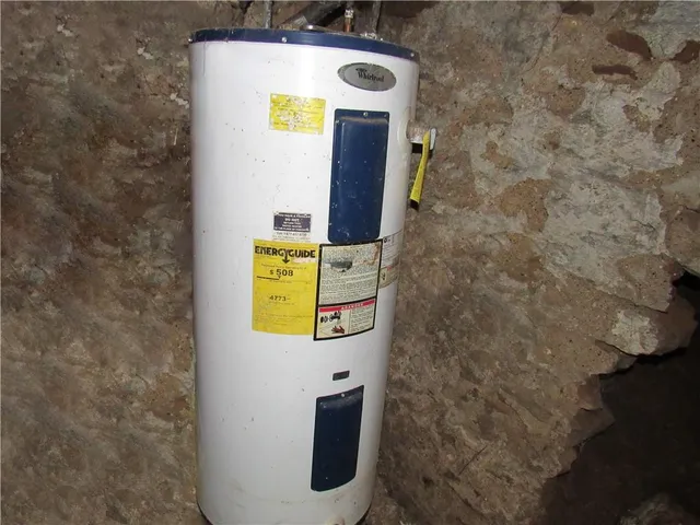 $18,000 | 308 Loyalhanna Avenue, Latrobe, PA 15650