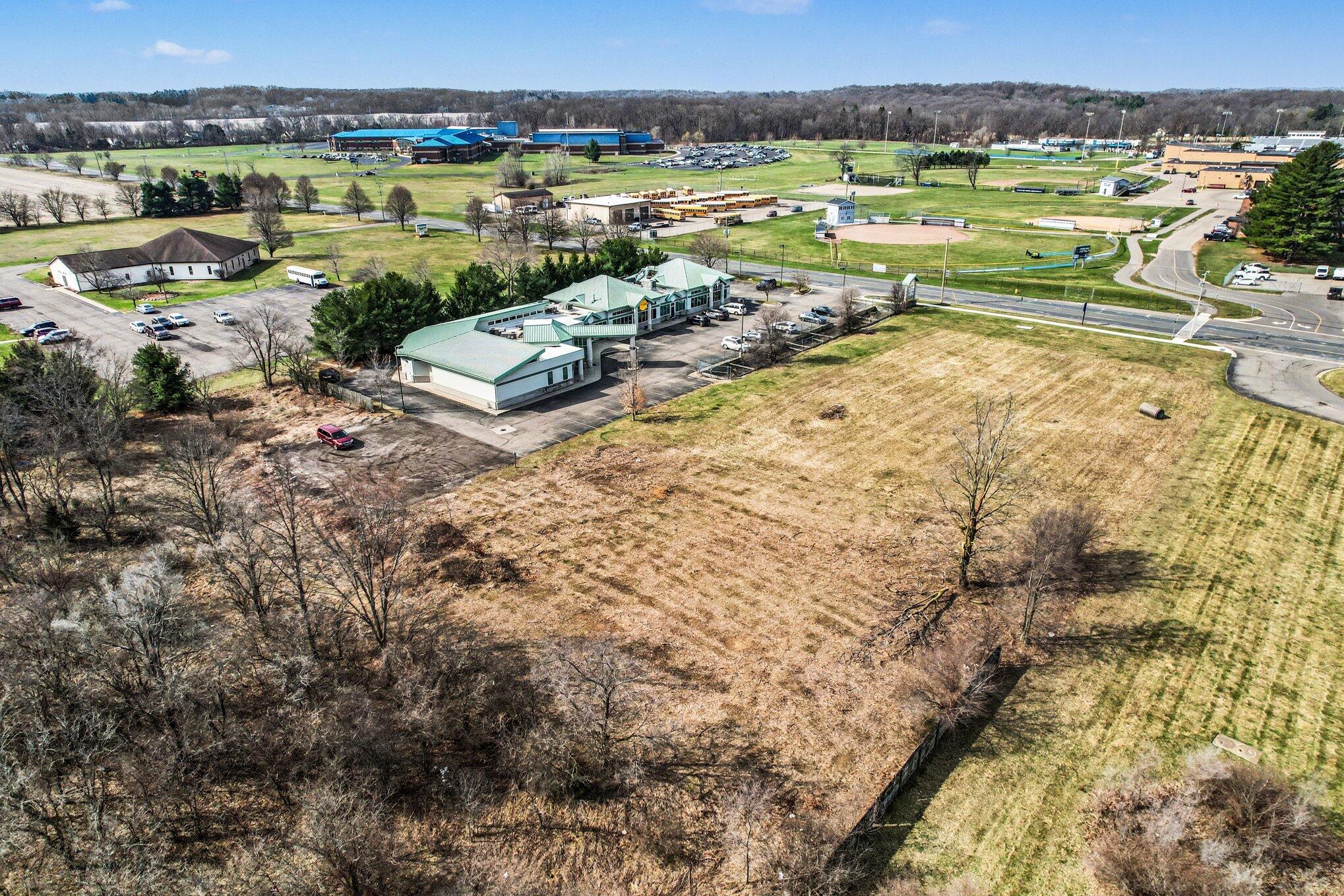 12918 Beadle Lake Road Battle Creek, MI 49014 - Photo 3 of 8 039_file_5851