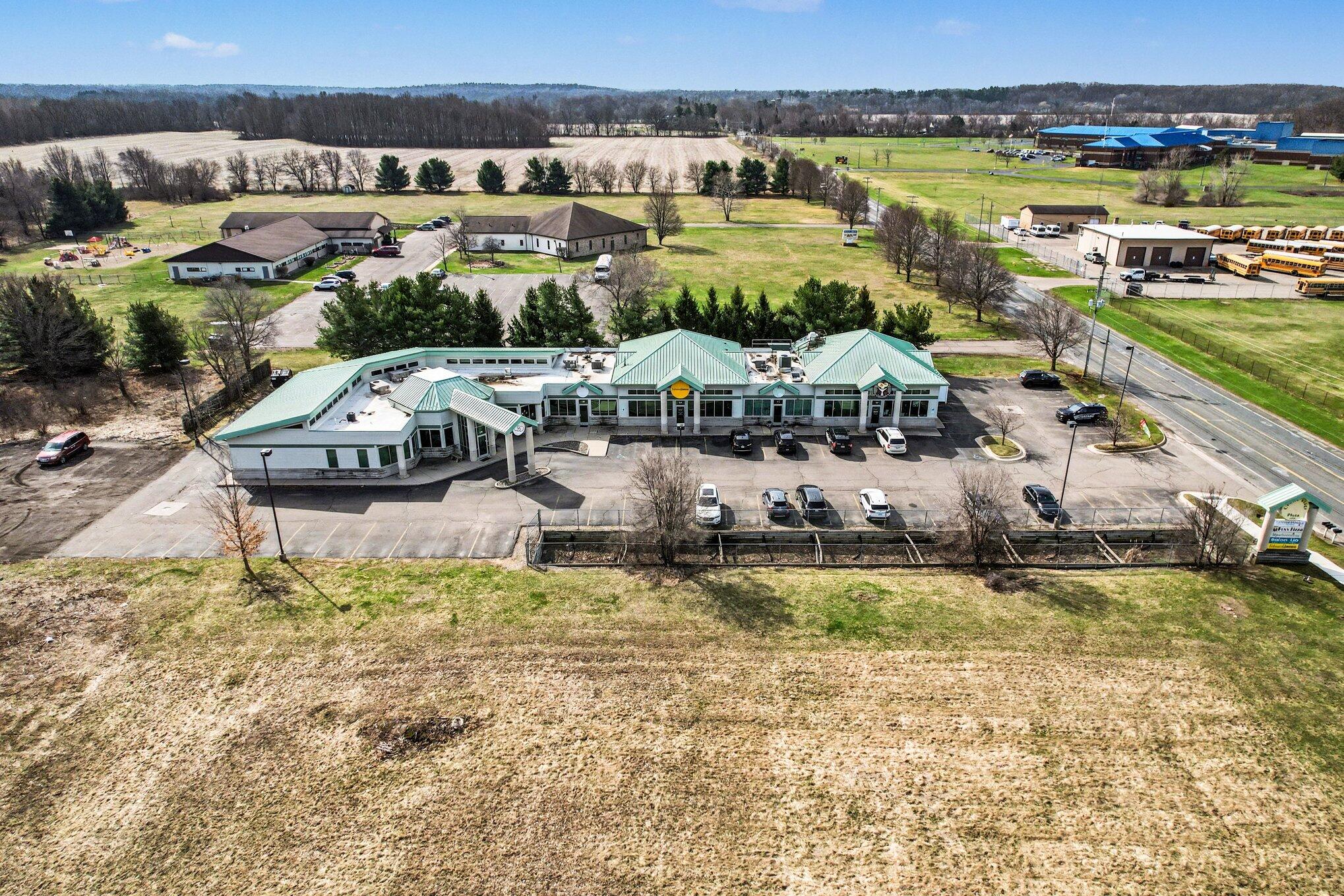 12918 Beadle Lake Road Battle Creek, MI 49014 - Photo 6 of 8 033_file_4163