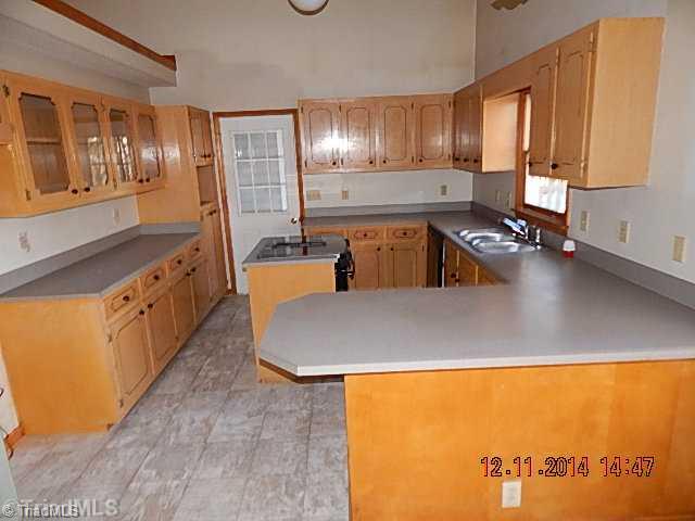 1771 McCray Road Burlington, NC 27217 - Photo 3 of 5 Kitchen.