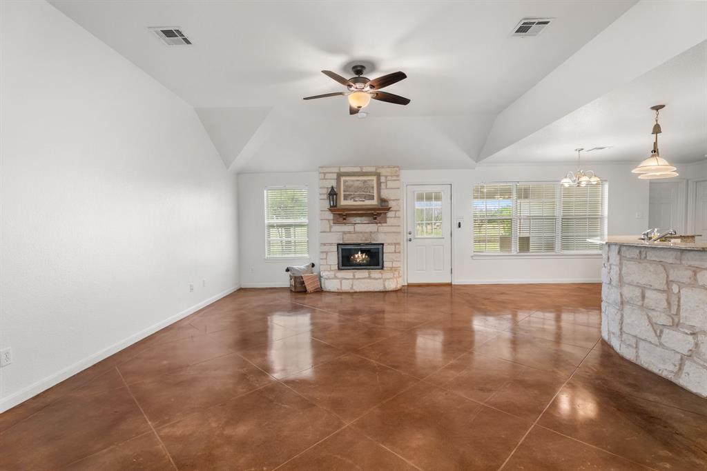 1007 Morning Star Circle China Spring, TX 76633 - Photo 7 of 40