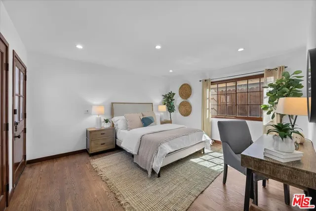 $2,999,000 | 2504 Ocean Avenue, Venice, CA 90291