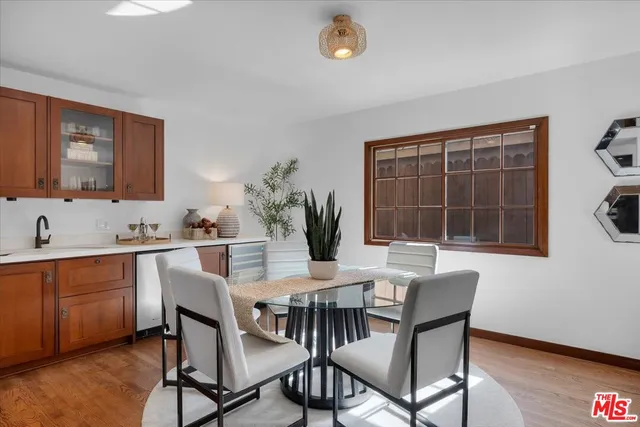 $2,999,000 | 2504 Ocean Avenue, Venice, CA 90291