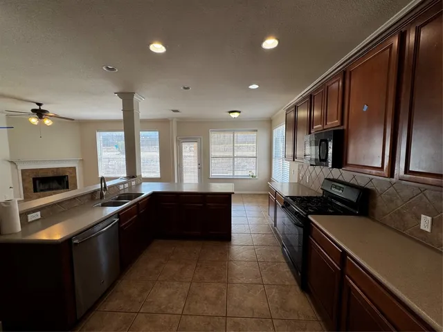 $3,100 | 301 Winecup Way, Austin, TX 78737