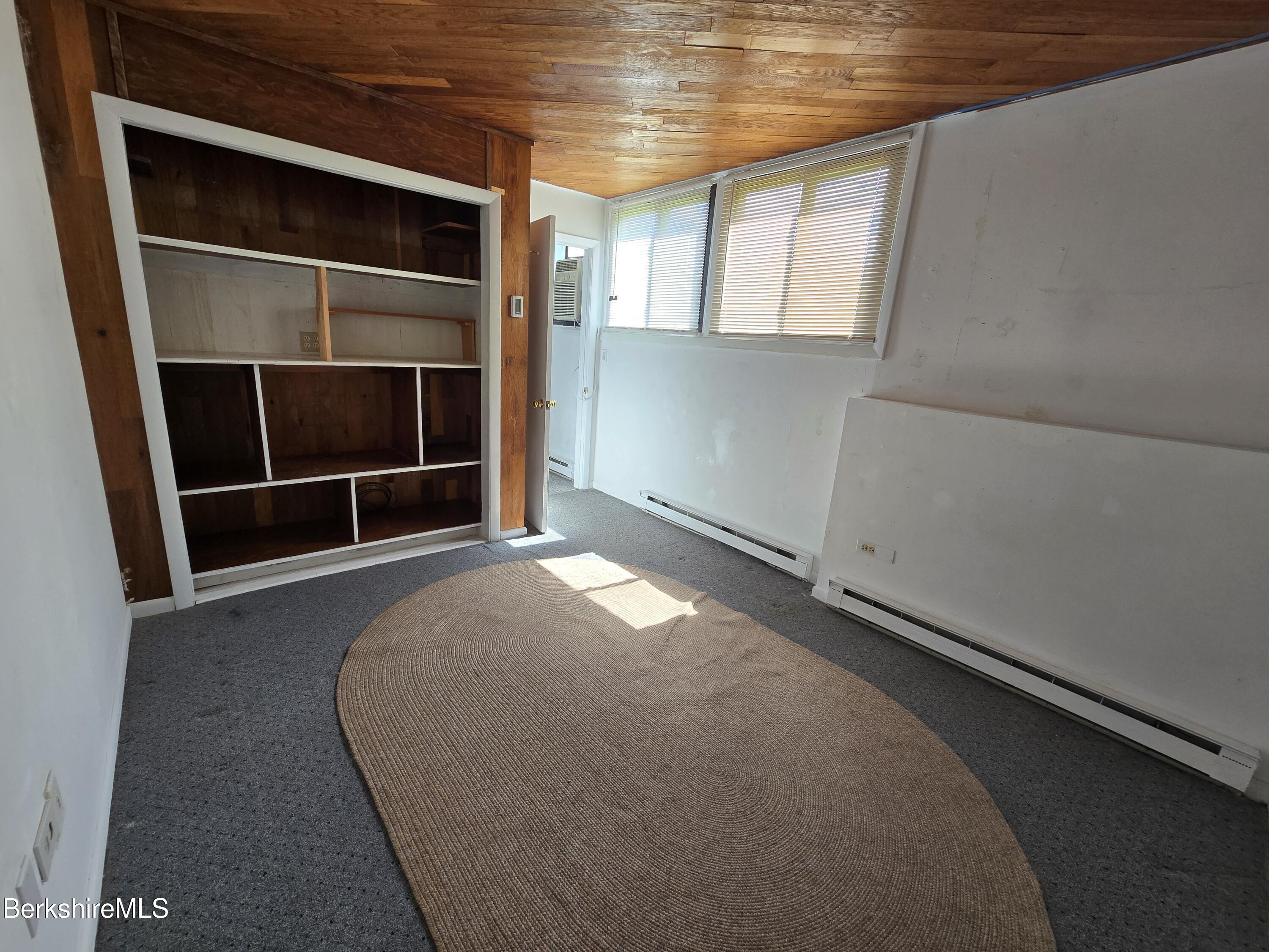 189 Stratton Road, Unit C4 Williamstown, MA 01267 - Photo 23 of 29 Bedroom 2