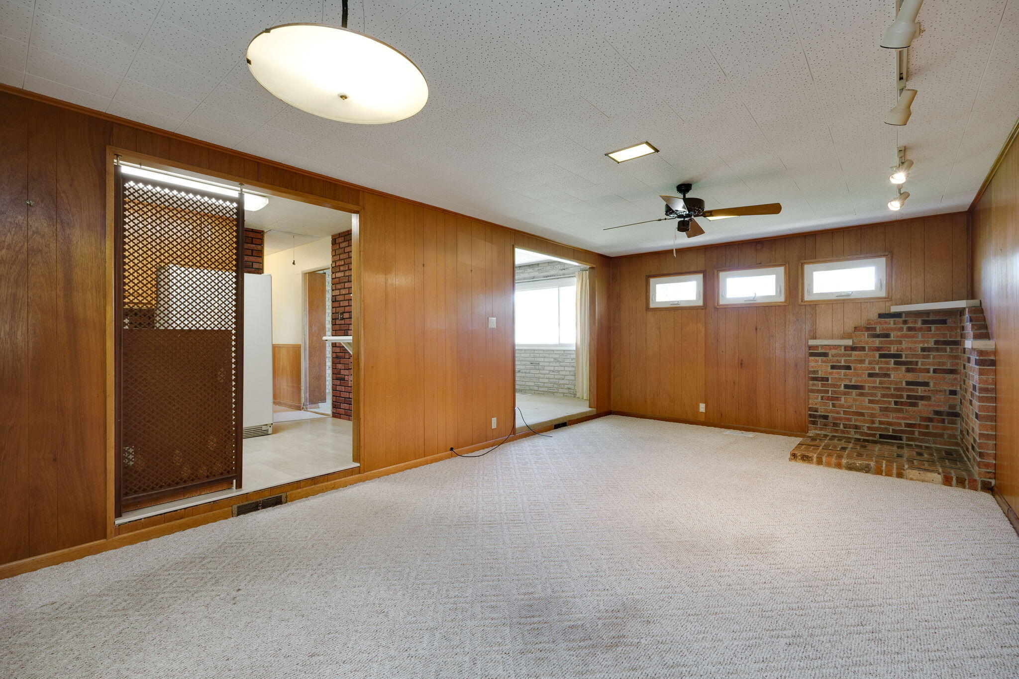 1611 Memorial Drive Springfield, OH 45505 - Photo 12 of 37