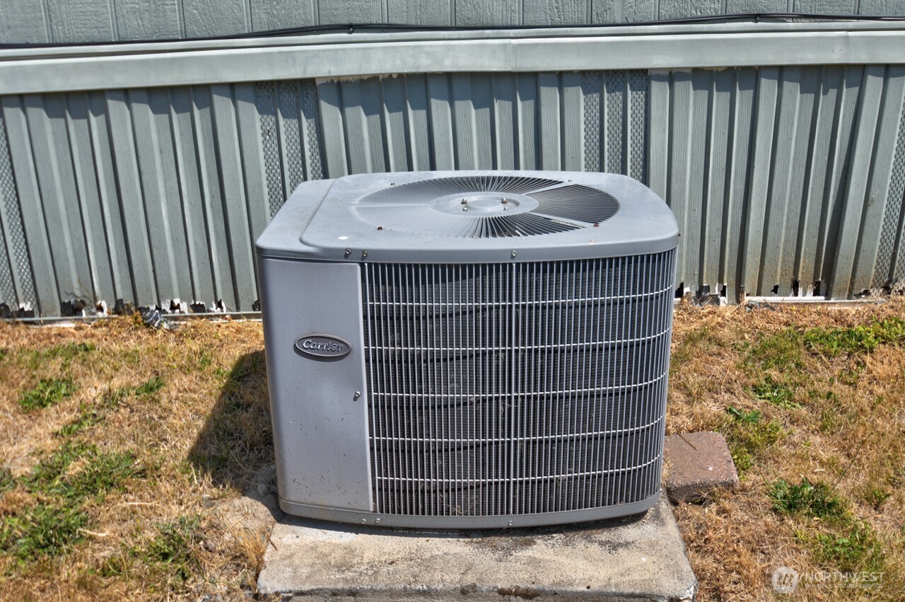 930 Tipsoo Loop North Rainier, WA 98576 - Photo 30 of 40 a view of wooden door