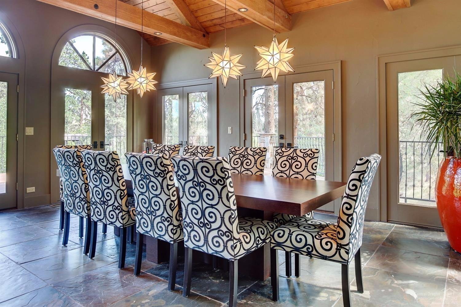 20131 Archie Briggs Road Bend, OR 97703 - Photo 7 of 25 Gallery Image 7