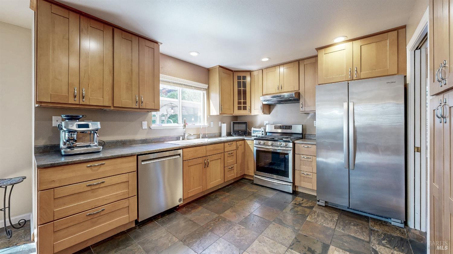 414 Princess Way Windsor, CA 95492 - Photo 5 of 63