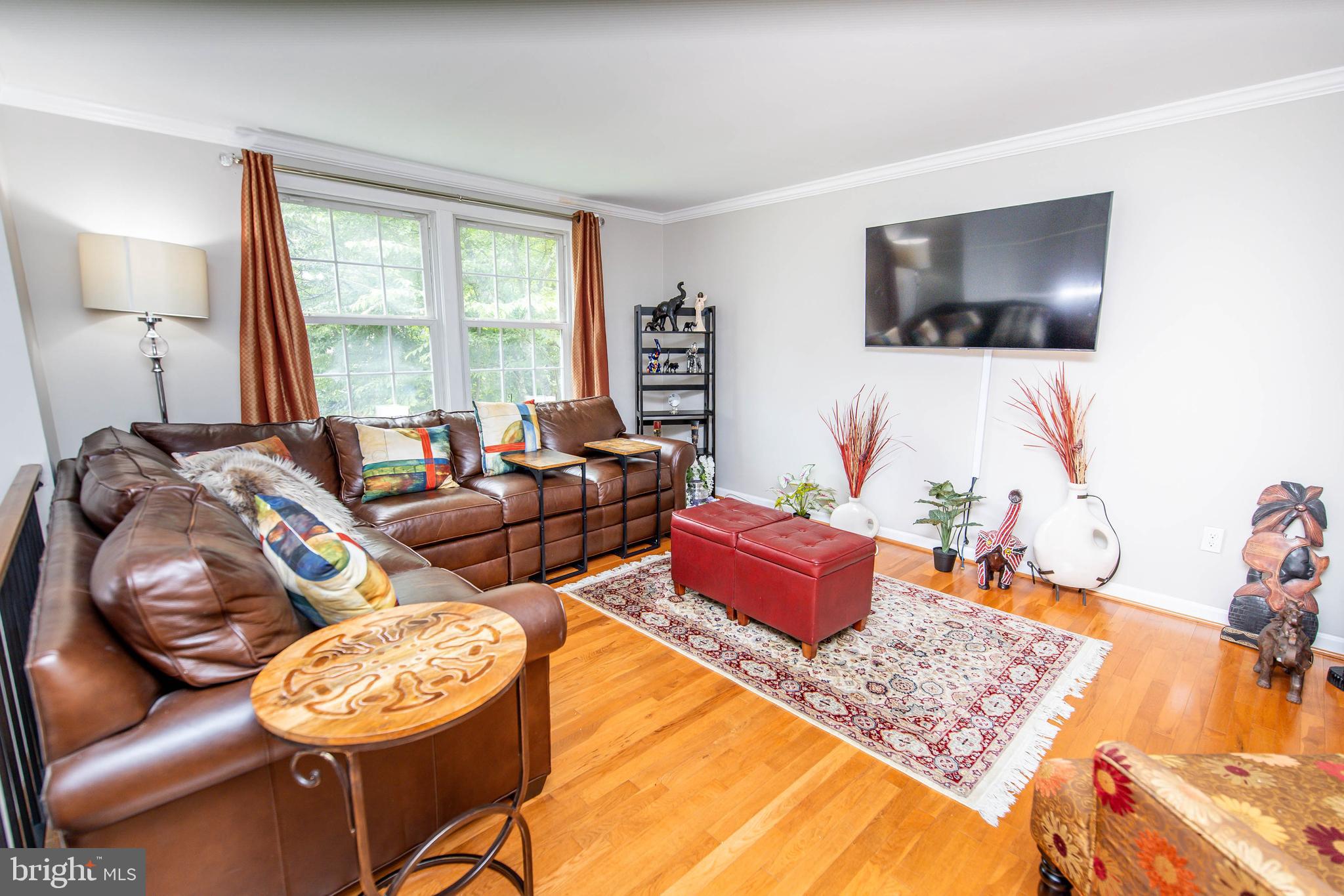 15613 Wembrough Street Silver Spring, MD 20905 - Photo 3 of 53