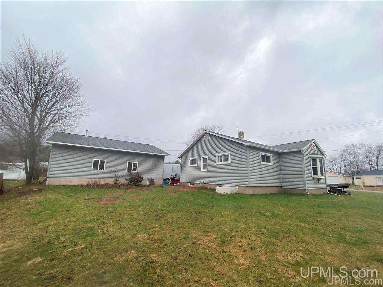 100 South Marigold Street Ishpeming, MI 49849 - Photo 2 of 42