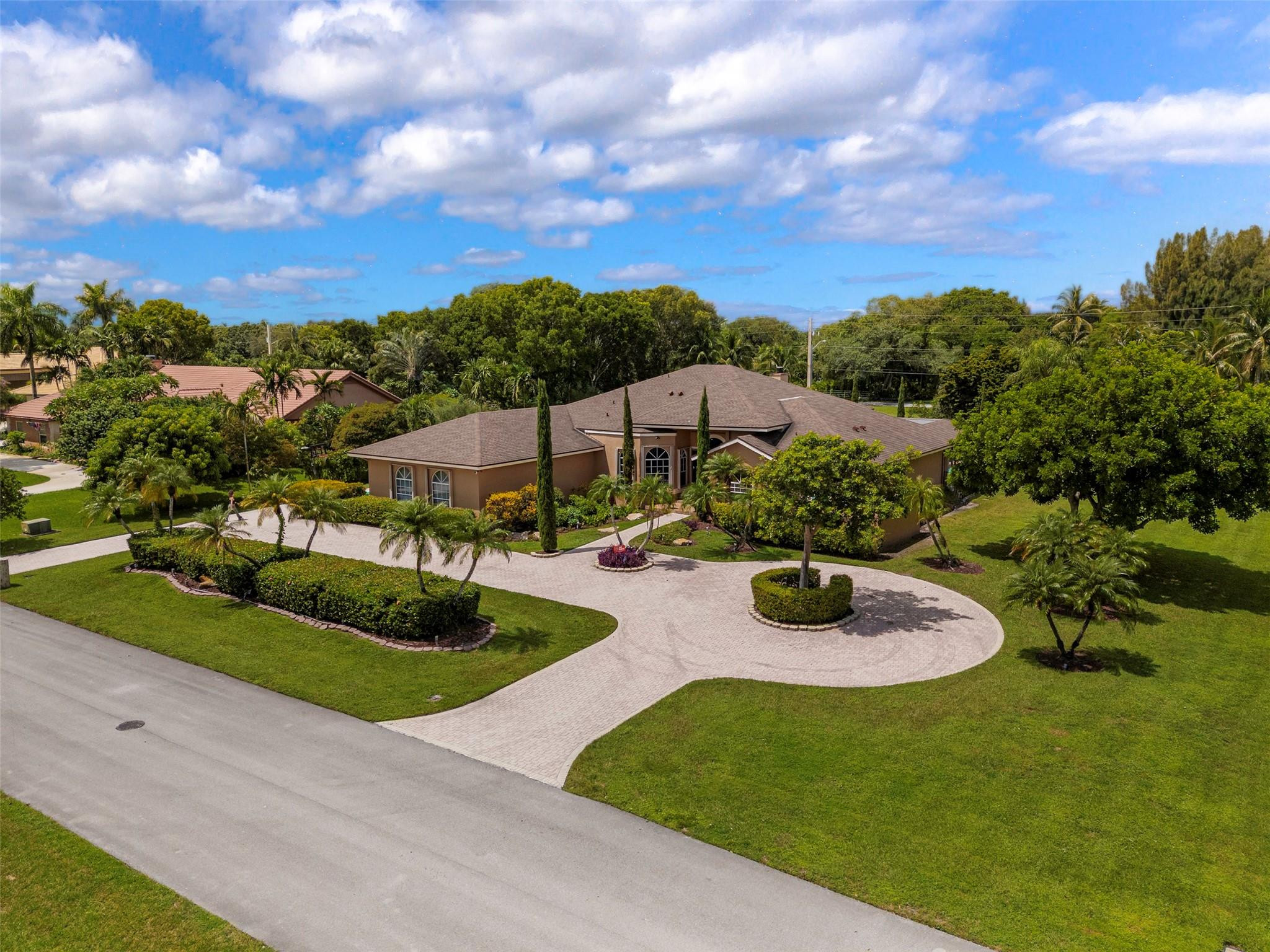 3151 Southwest 135th Terrace Davie, FL 33330 - Photo 2 of 74 Photo 2