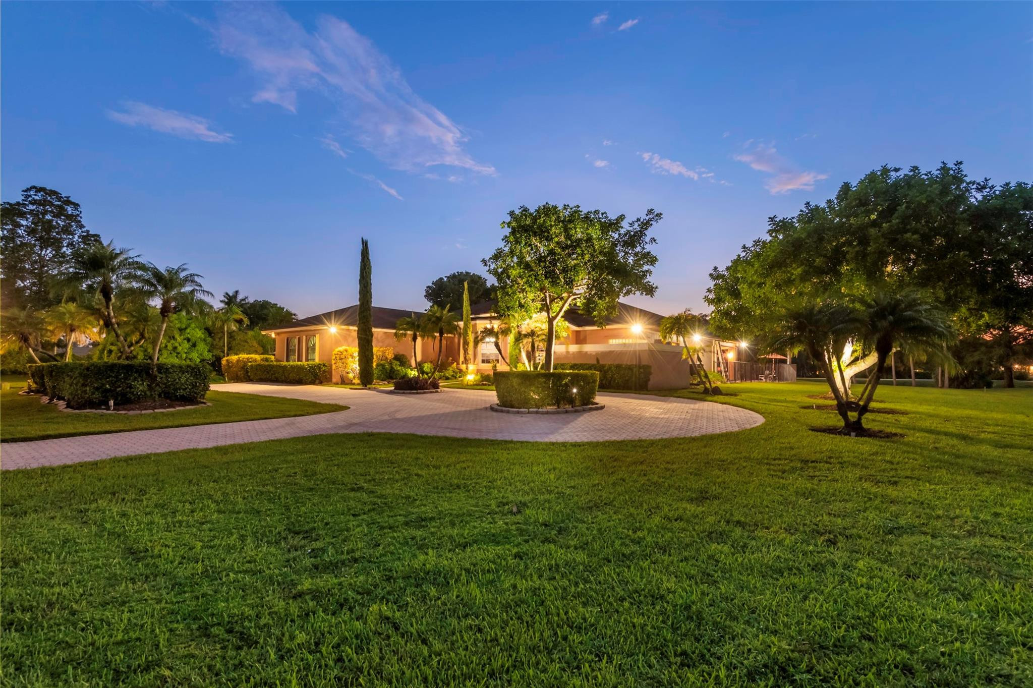 3151 Southwest 135th Terrace Davie, FL 33330 - Photo 72 of 74 a view of a park with large trees