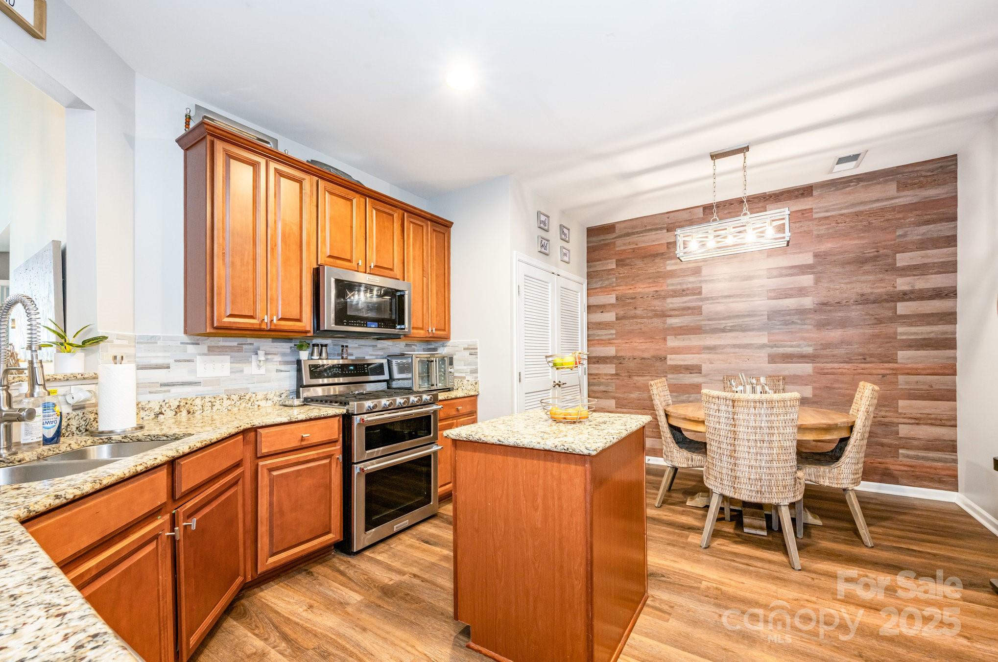 209 Chartwell Lane Tega Cay, SC 29708 - Photo 13 of 25