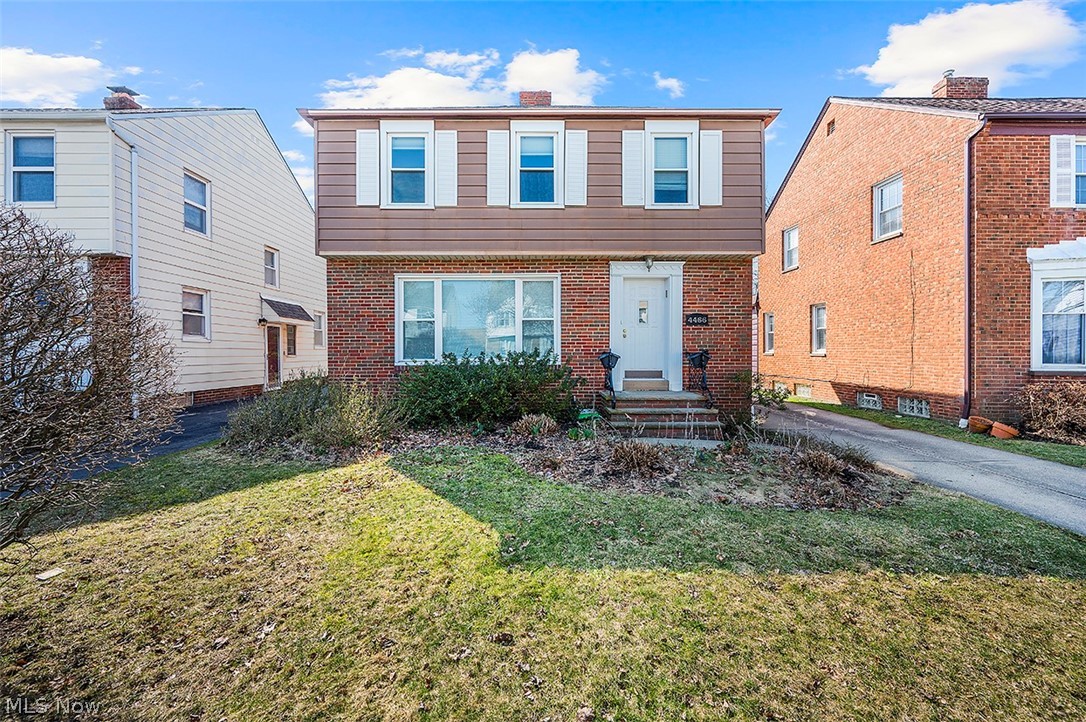 4466 Baintree Road University Heights, OH 44118 - Photo 1 of 33