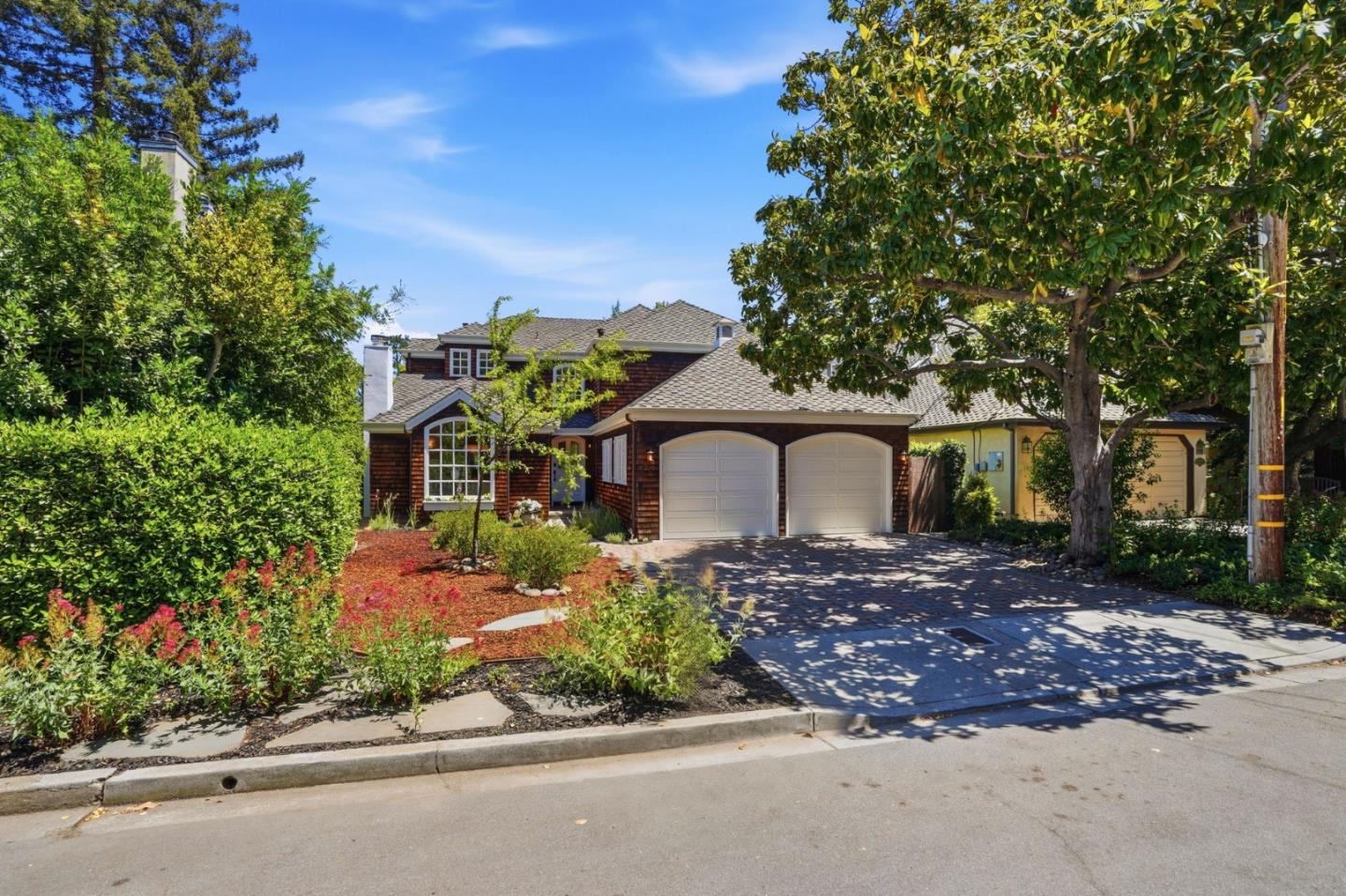 208 Stanford Avenue Menlo Park, CA 94025 - Photo 12 of 51