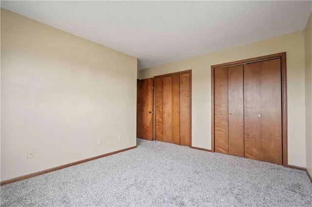 $160,000 | 1112 Jeff Circle, Paola, KS 66071