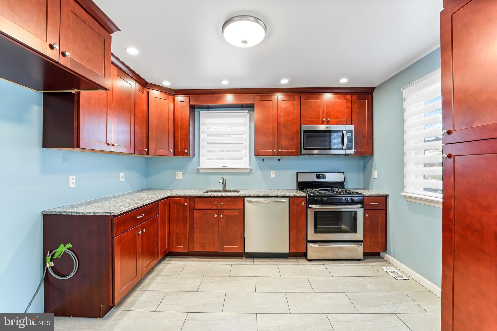 140 Cherry Lane Folsom, PA 19033 - Photo 15 of 35 Cherry Kitchen - New in 2018