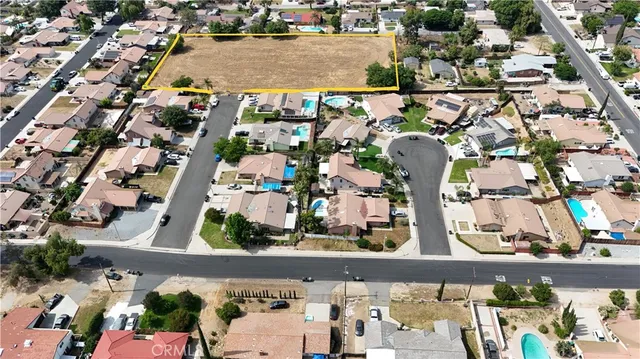 a view of multiple houses