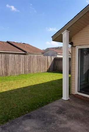 $1,200 | 5221 Woodstream Drive, Marrero, LA 70072
