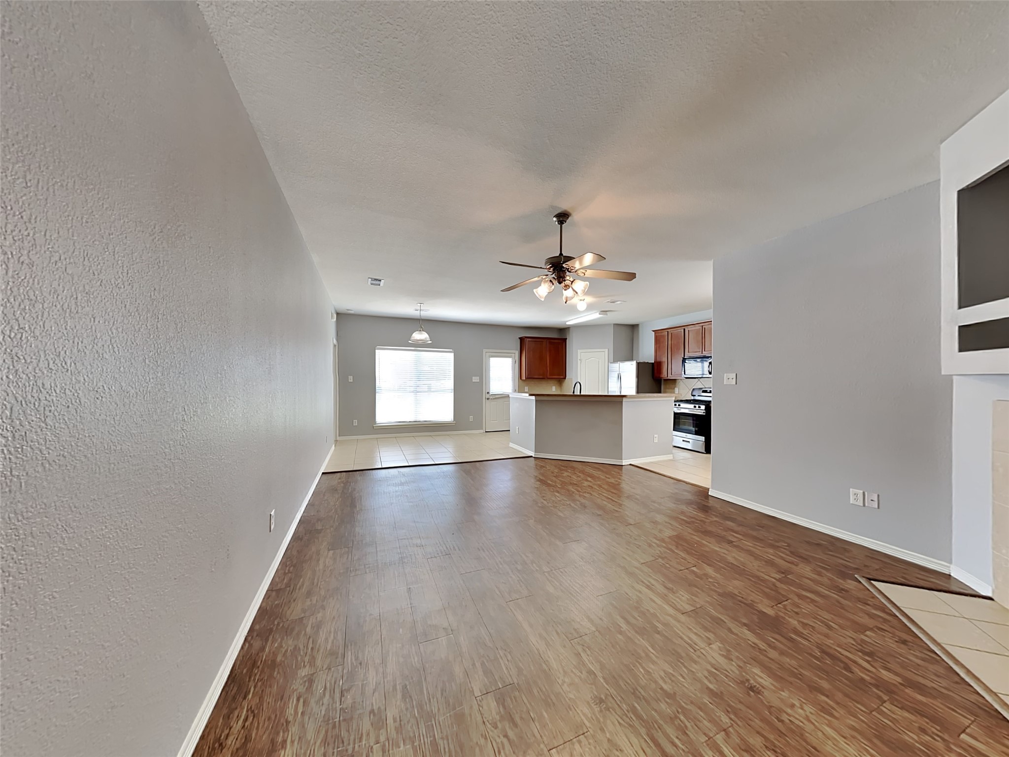 1011 High Lane Court Conroe, TX 77301 - Photo 6 of 16