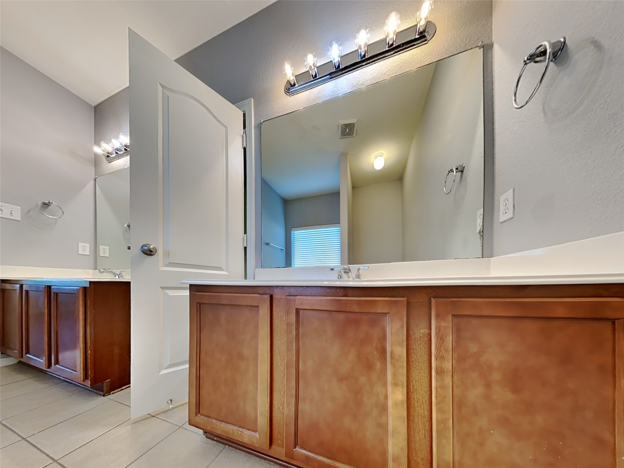 1011 High Lane Court Conroe, TX 77301 - Photo 10 of 16