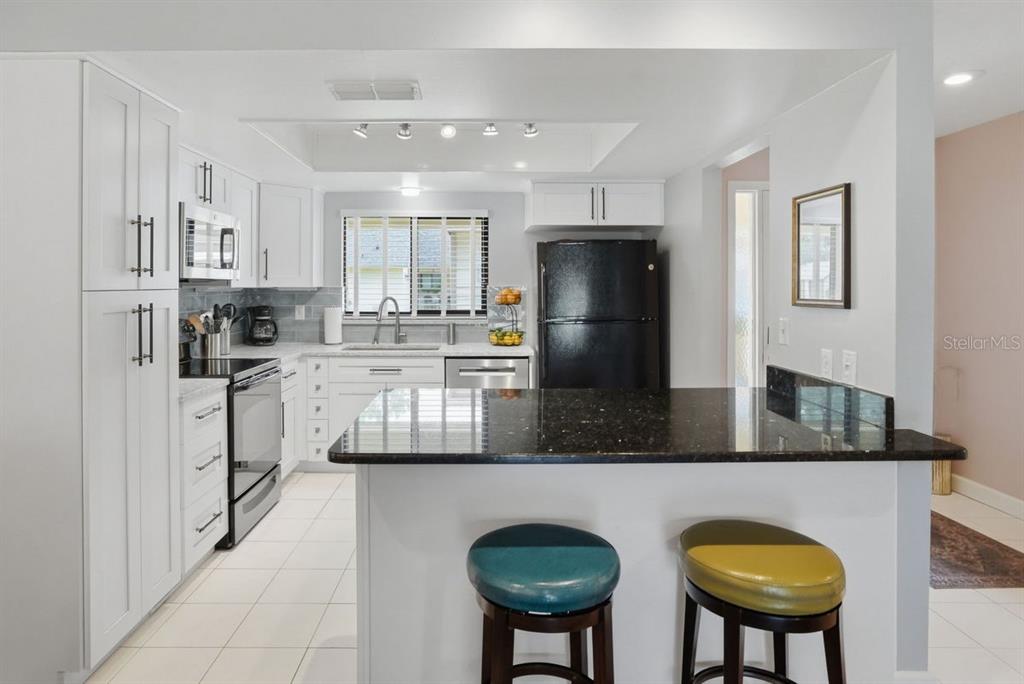 2538 Oakleaf Lane, Unit 33B Clearwater, FL 33763 - Photo 11 of 60