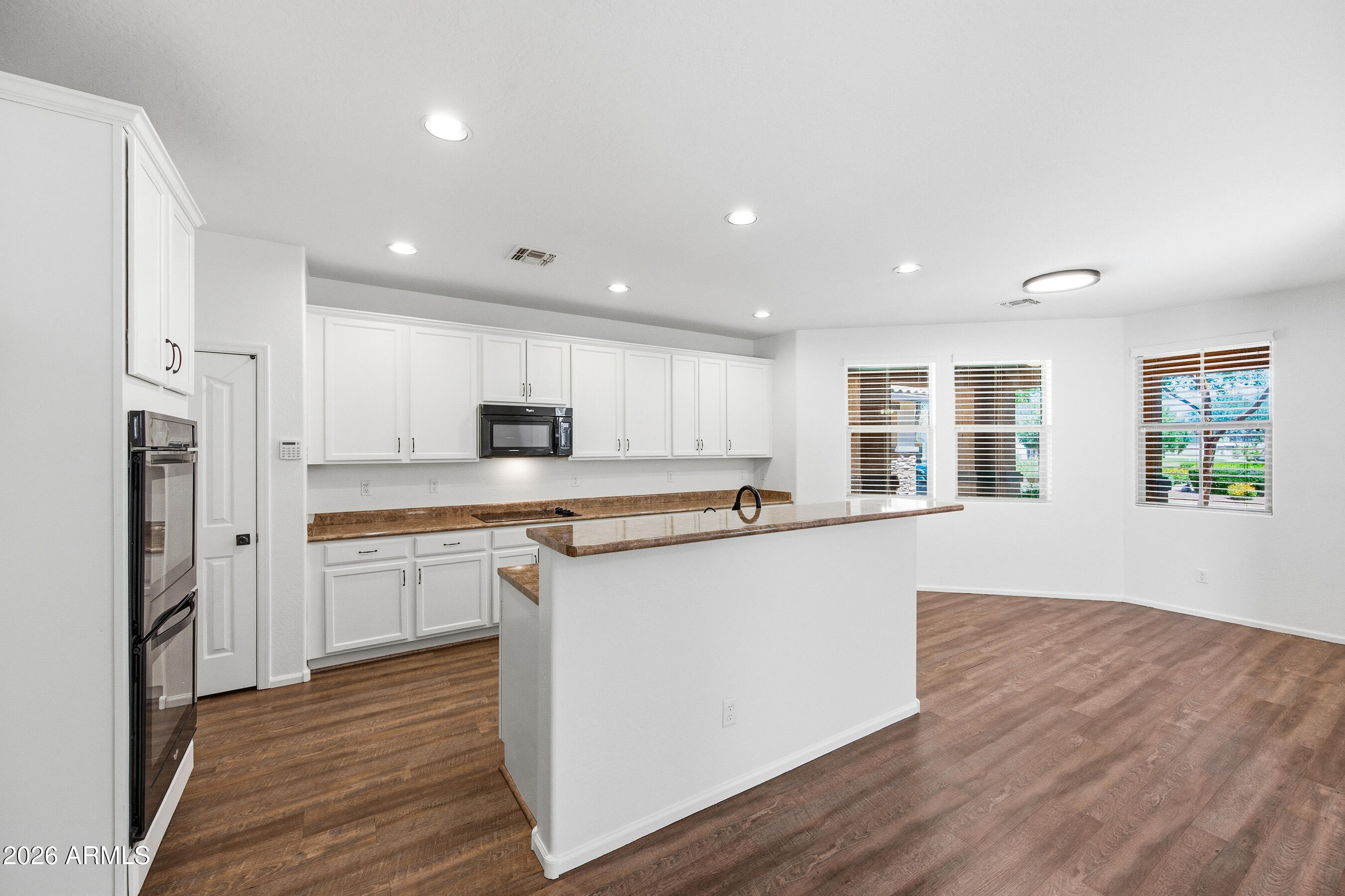 4075 East Nunneley Road Gilbert, AZ 85296 - Photo 9 of 49 11-4075ENR-ocupix-