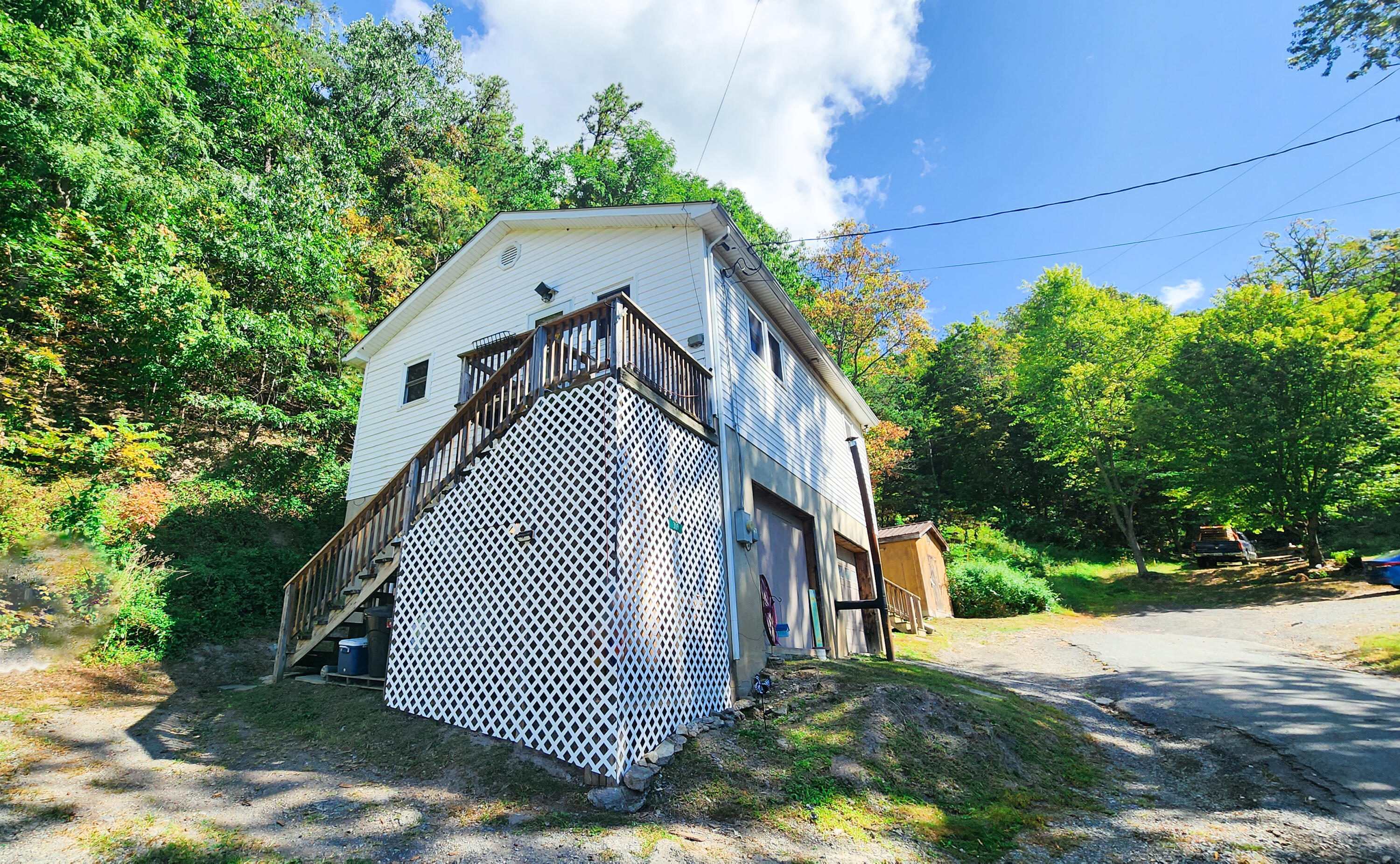 309 Thomastown Road Hot Springs, VA 24445 - Photo 3 of 36 1000058636