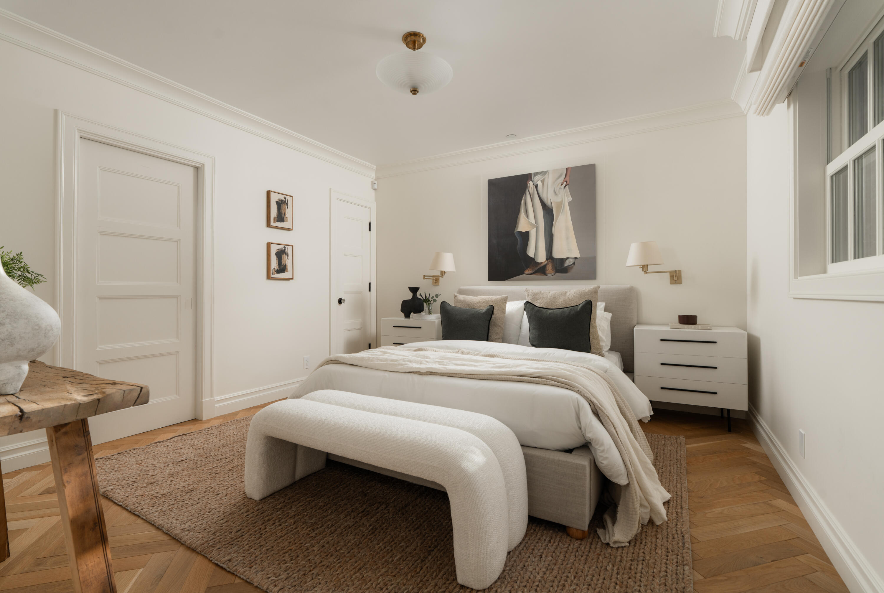 610 Olive Road Montecito, CA 93108 - Photo 30 of 34 a spacious bedroom with a bed and a table