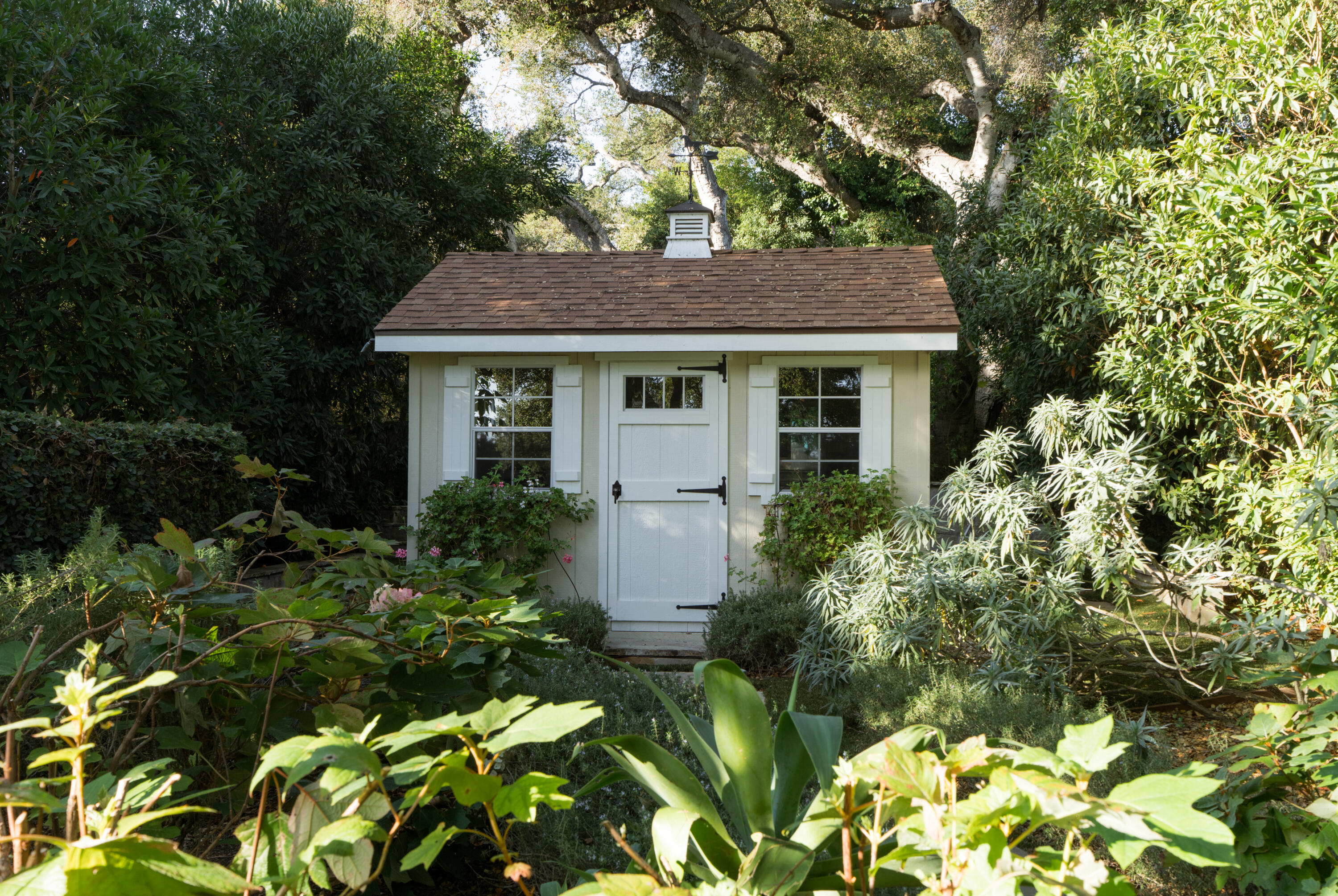 610 Olive Road Montecito, CA 93108 - Photo 33 of 34 a house view with a garden space