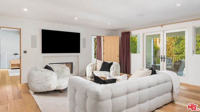 $11,450,000 | 7046 Grasswood Avenue, Malibu, CA 90265