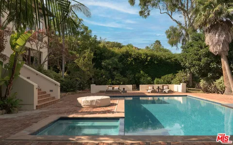 $11,450,000 | 7046 Grasswood Avenue, Malibu, CA 90265