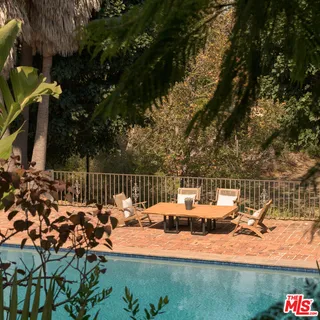 $11,450,000 | 7046 Grasswood Avenue, Malibu, CA 90265