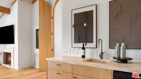 $11,450,000 | 7046 Grasswood Avenue, Malibu, CA 90265